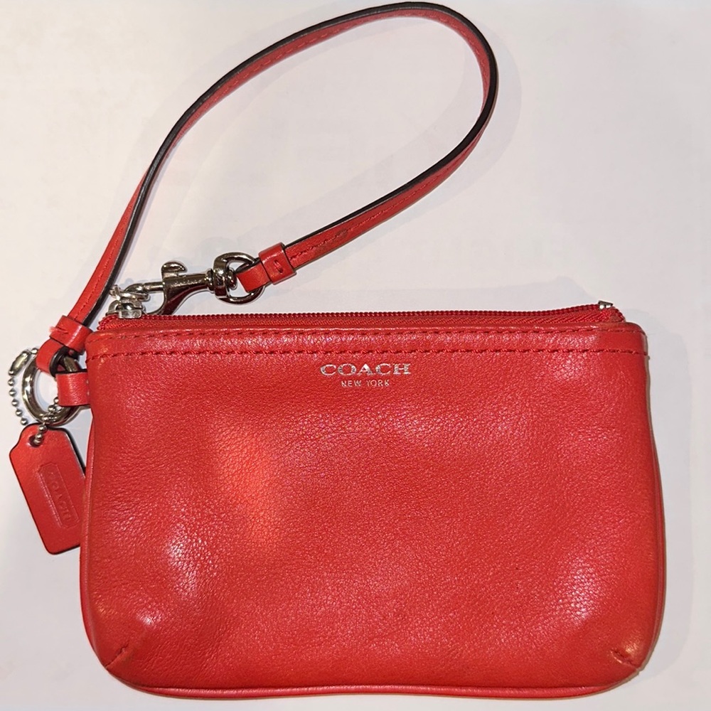 COACH WRISTLET 🍒
